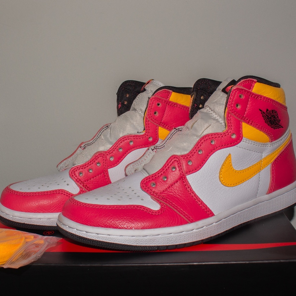 Size 5.5 Jordan 1 Light Fusion Nike